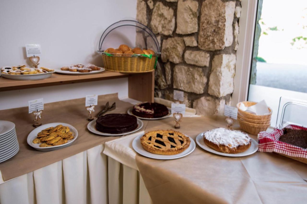 Maso Agritur Santa Lucia Panzió Dro Kültér fotó
