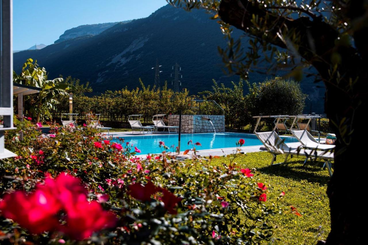 Maso Agritur Santa Lucia Panzió Dro Kültér fotó