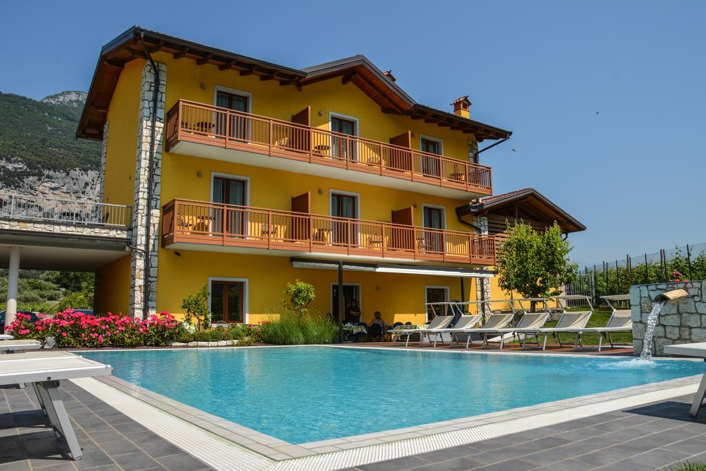 Maso Agritur Santa Lucia Panzió Dro Kültér fotó